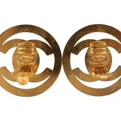 Vintage Chanel CC Circle Turnlock Earrings Gold Metal -Online Bag Store C E 230920 3 06