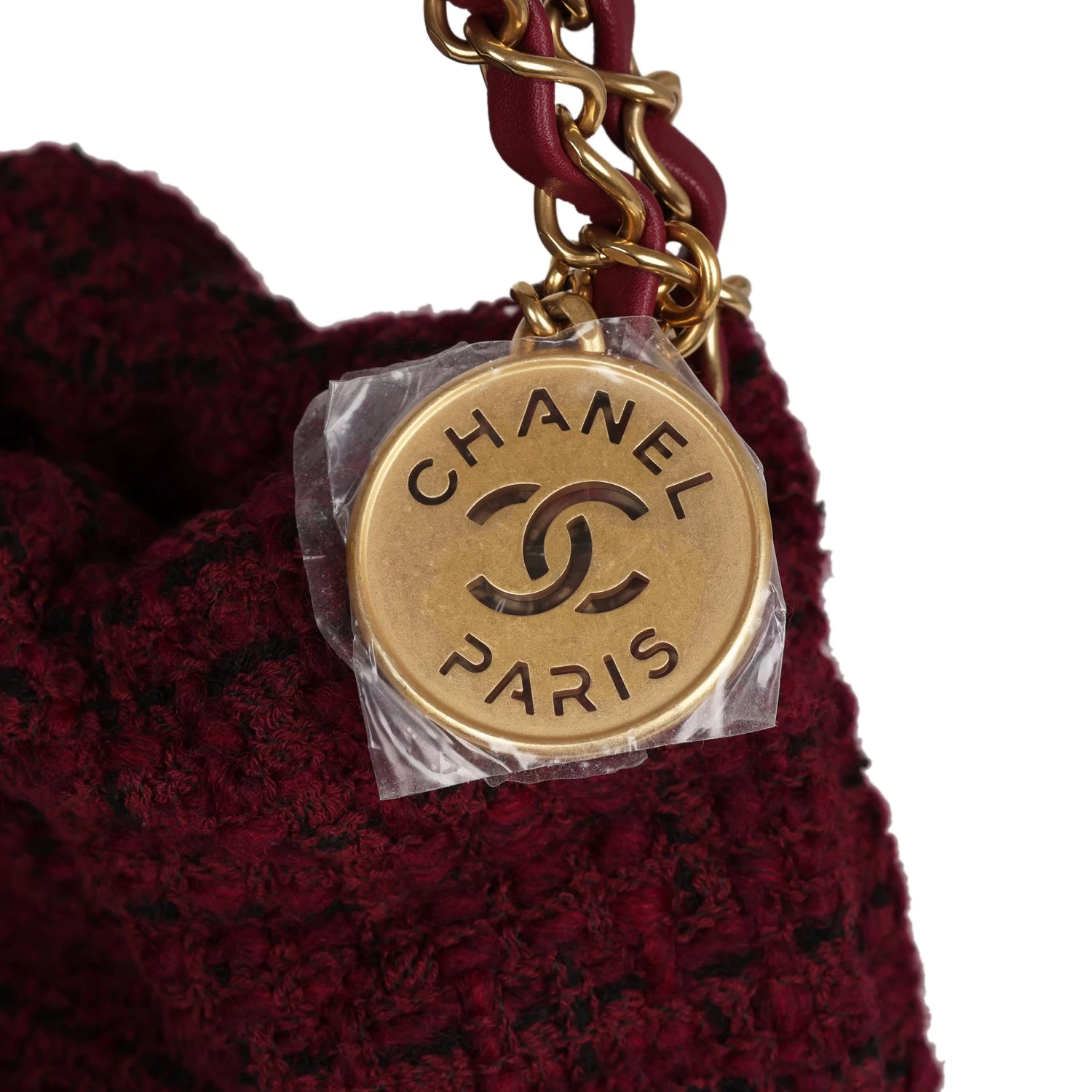 Chanel Small 22 Bag Burgundy And Black Tweed Gold Hardware 11 Chanel Small 22 Bag Burgundy And Black Tweed Gold Hardware - Image 9