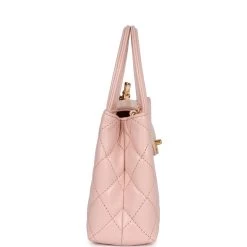 Chanel Small Kelly Shopper Light Pink Shiny Aged Calfskin Brushed Gold Hardware 14 Chanel Small Kelly Shopper Light Pink Shiny Aged Calfskin Brushed Gold Hardware -Online Bag Store C FN 231017 1 04