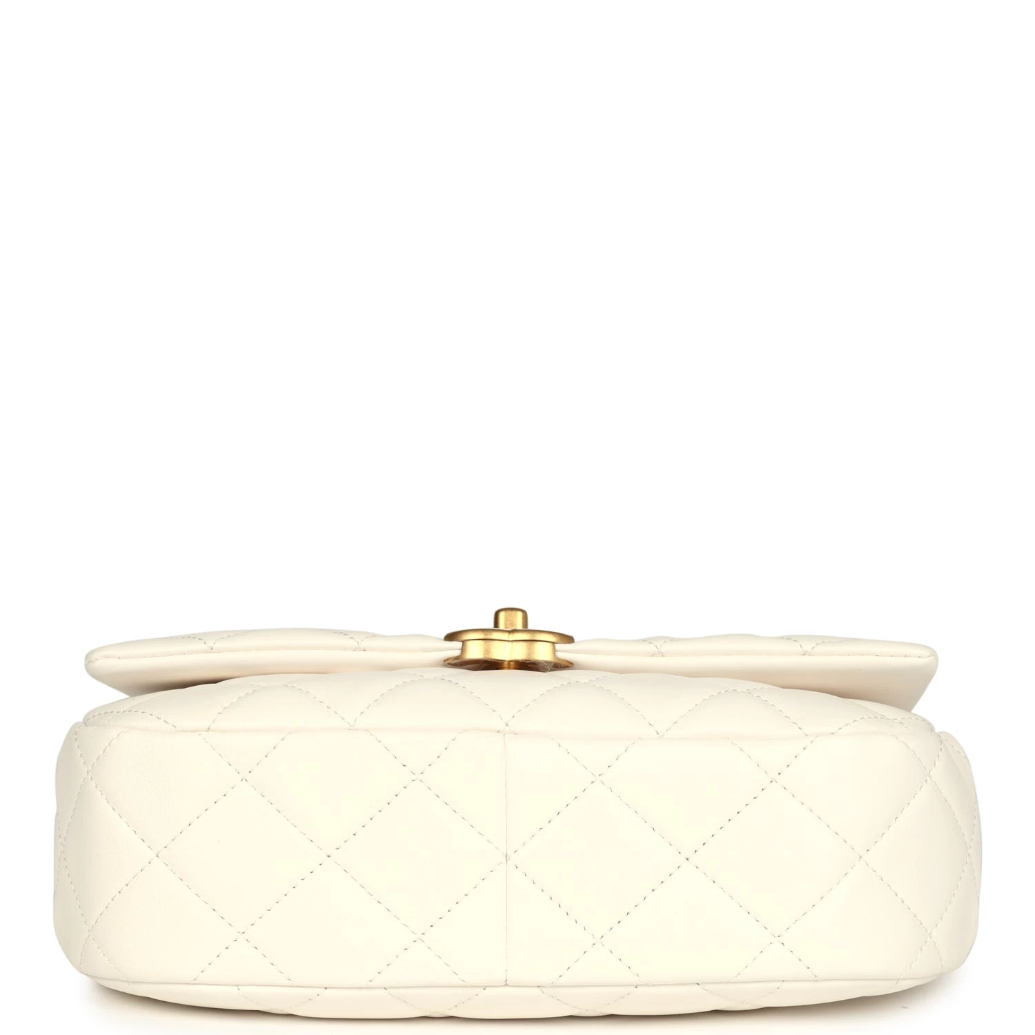 Chanel Small CC Flap Bag White Lambskin Antique Gold Hardware 8 Chanel Small CC Flap Bag White Lambskin Antique Gold Hardware - Image 6