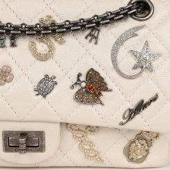 Chanel Reissue 225 2.55 Lucky Charms Double Flap Bag Ivory Aged Calfskin Ruthenium Hardware -Online Bag Store C M255 231023 2 03
