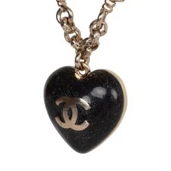 Chanel Black And Silver CC Crystal Heart Pendant Necklace 16 Chanel Black And Silver CC Crystal Heart Pendant Necklace -Online Bag Store C N 230629 1 06