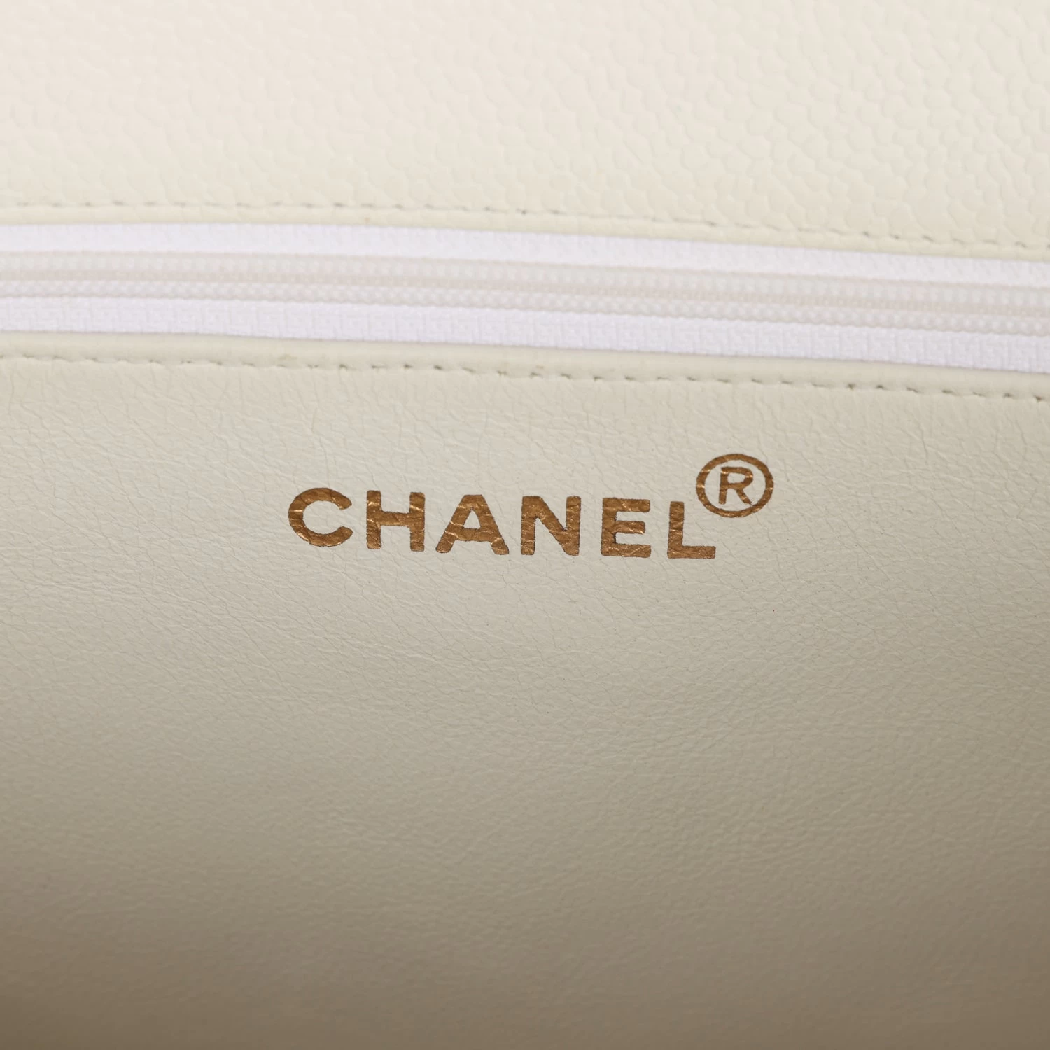 Vintage Chanel CC Chain Shopping Tote Bag White Caviar Gold Hardware 10 Vintage Chanel CC Chain Shopping Tote Bag White Caviar Gold Hardware - Image 8