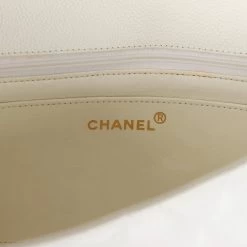 Vintage Chanel Medium Diana Flap Bag White Caviar Gold Hardware 20 Vintage Chanel Medium Diana Flap Bag White Caviar Gold Hardware -Online Bag Store C V 230811 2 09