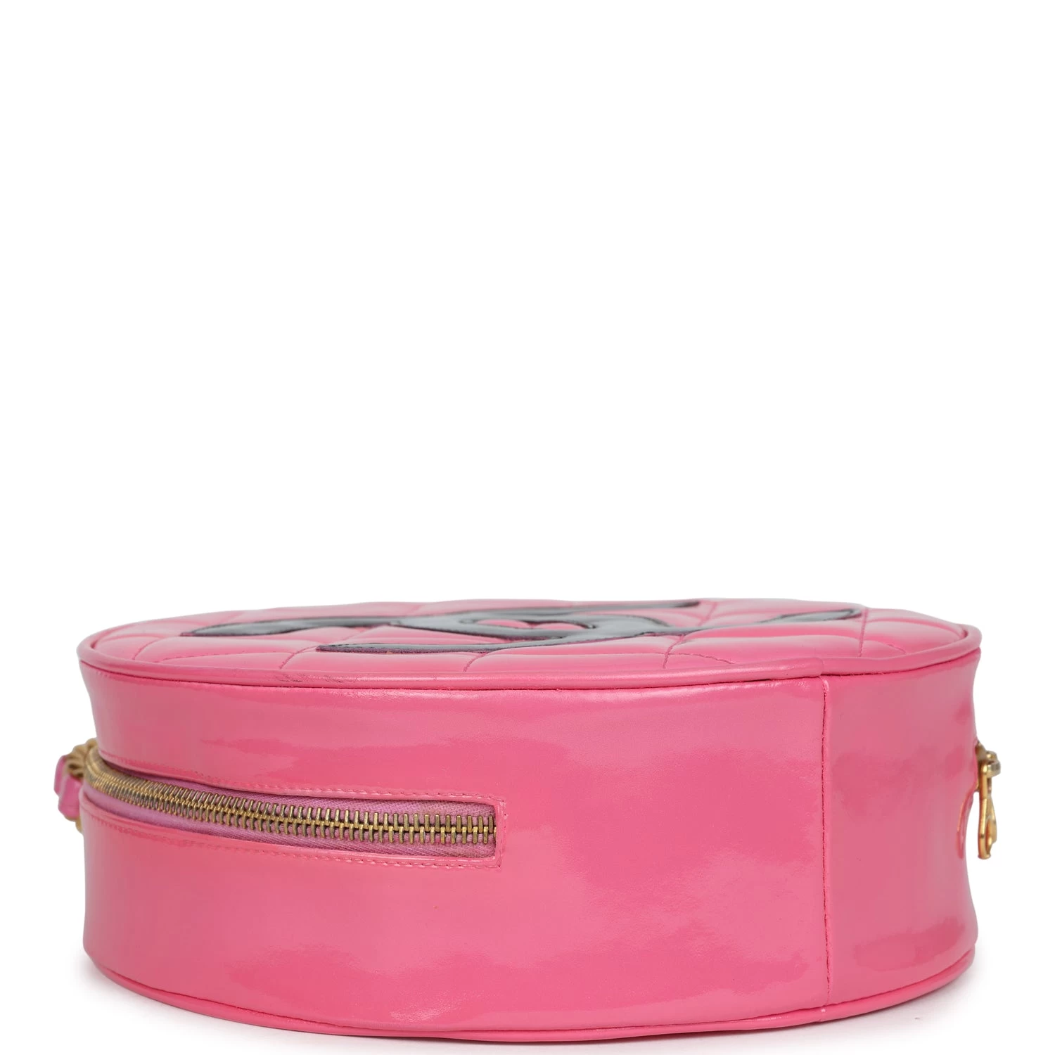 Vintage Chanel Round Vanity Bag Pink And Black Patent Leather Antique Gold Hardware 10 Vintage Chanel Round Vanity Bag Pink And Black Patent Leather Antique Gold Hardware - Image 8