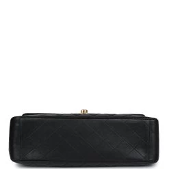 Vintage Chanel XL Jumbo Flap Bag Black Lambskin Gold Hardware 17 Vintage Chanel XL Jumbo Flap Bag Black Lambskin Gold Hardware -Online Bag Store C V 231205 1 06