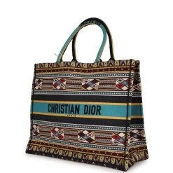 Christian Dior Embroidered Canvas Large Book Tote 14 Christian Dior Embroidered Canvas Large Book Tote -Online Bag Store D FN 230712 1 03