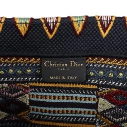 Christian Dior Embroidered Canvas Large Book Tote 16 Christian Dior Embroidered Canvas Large Book Tote -Online Bag Store D FN 230712 1 07