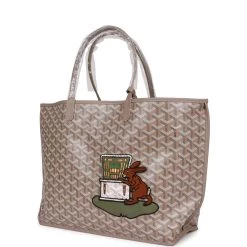 Goyard Goyardine Greige Anjou PM Embroidered Bunny Khaki Bag Silver Hardware 15 Goyard Goyardine Greige Anjou PM Embroidered Bunny Khaki Bag Silver Hardware -Online Bag Store G FN 230307 4 04