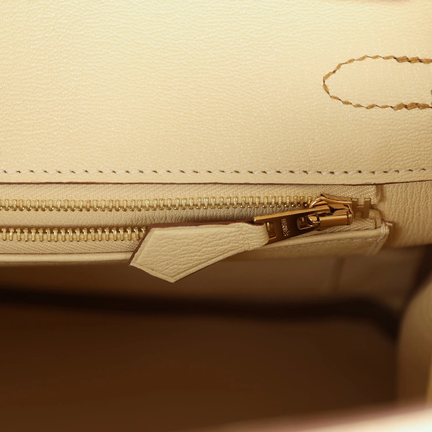 Hermès Hermes Special Order (HSS) Birkin 25 Vanille Matte Alligator Brushed Gold Hardware 11 Hermès Hermes Special Order (HSS) Birkin 25 Vanille Matte Alligator Brushed Gold Hardware - Image 9