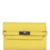 Hermès Hermes Medium Kelly Depliant Wallet Jaune Citron Ostrich Palladium Hardware 2 Hermès Hermes Medium Kelly Depliant Wallet Jaune Citron Ostrich Palladium Hardware -Online Bag Store H FBSLG 081722 1 XZ 01
