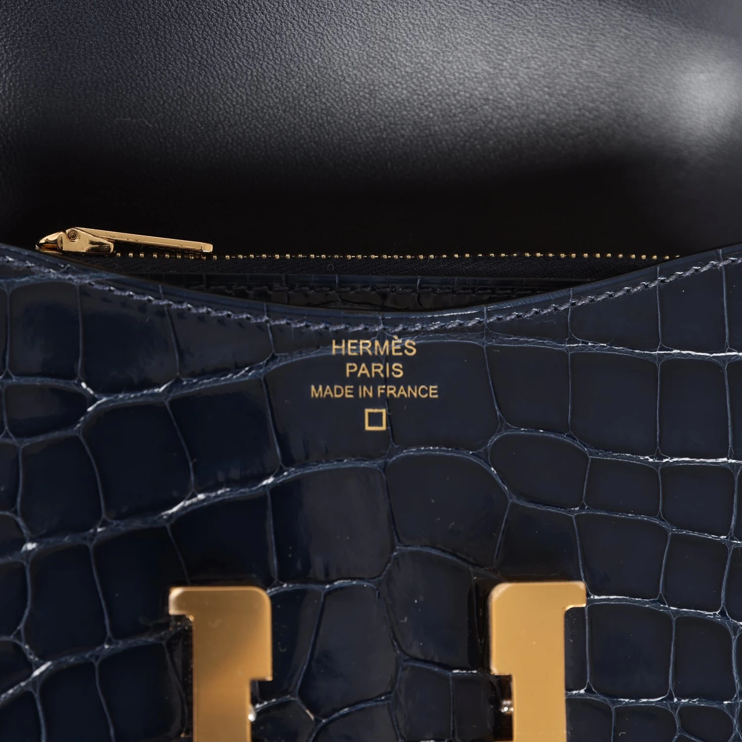 Hermès Hermes Constance Slim Wallet Bleu Abysse Shiny Alligator Gold Hardware 9 Hermès Hermes Constance Slim Wallet Bleu Abysse Shiny Alligator Gold Hardware - Image 7