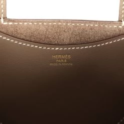 Hermès Hermes In-The-Loop 18 Etoupe Clemence And Swift Gold Hardware 19 Hermès Hermes In-The-Loop 18 Etoupe Clemence And Swift Gold Hardware -Online Bag Store H FBSLG 240202 6 KN 10