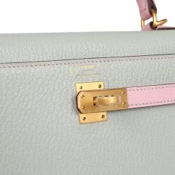 Hermès Hermes Special Order (HSS) Kelly Sellier 25 Gris Perle And Rose Sakura Chevre Brushed Gold Hardware -Online Bag Store H K 240205 4 08