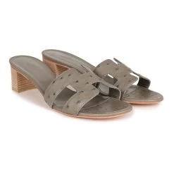 Hermès Hermes Oasis Sandals Gris Clair Ostrich 41 EU -Online Bag Store H SNDL 231016 2 NU 03