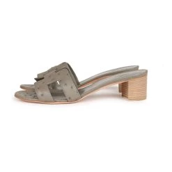 Hermès Hermes Oasis Sandals Gris Clair Ostrich 41 EU -Online Bag Store H SNDL 231016 2 NU 05